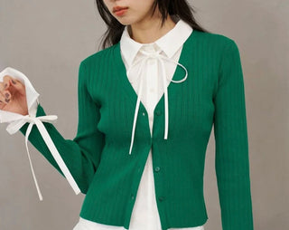 What to Wear for a Fall Commute: Layered Knits, Light Jackets, and Polished Separates for the Workday