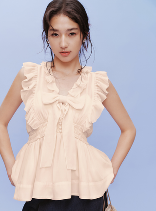 Sleeveless Front Ribbon Blouse