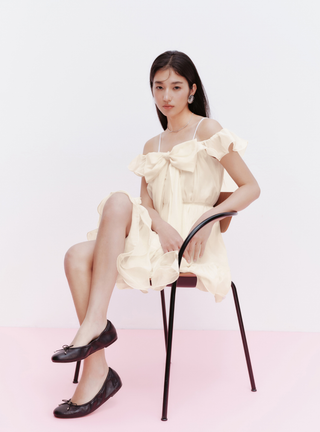 Off-Shoulder Back Ribbon Dress