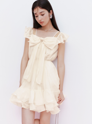 Off-Shoulder Back Ribbon Dress