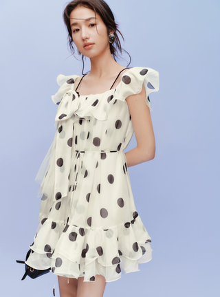 Off-Shoulder Back Ribbon Dress