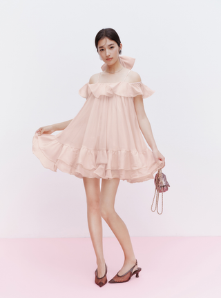 Off-Shoulder Back Ribbon Dress