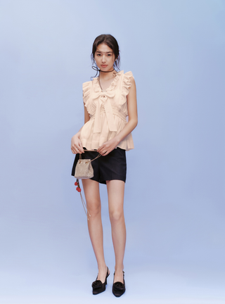 Sleeveless Front Ribbon Blouse