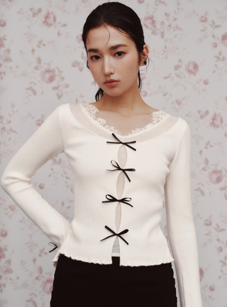 Front Bow Knit Top