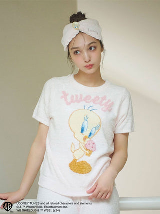Cozy Tweety Bird Graphic Tee in Ivory at Premium Fashionable Women's Tops Collection at SNIDEL USA