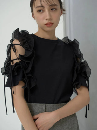 Pleated Ruffle Sleeve Top in BLACK, Premium Fashionable Women's Tops Collection at SNIDEL USA.