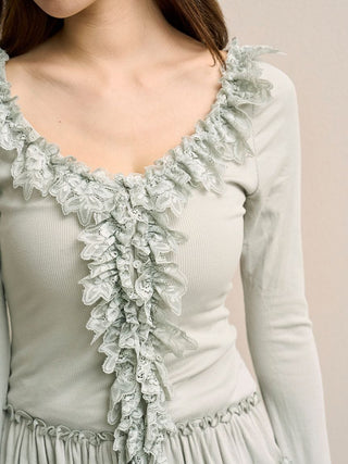 Tiered Frill Cut-and-Sew Pullover