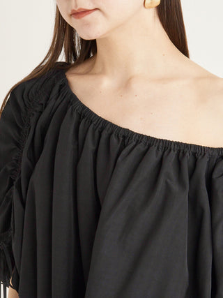 Off Shoulder Tunic Blouse in black, A Premium, Fashionable, and Trendy Women's Tops at SNIDEL USA