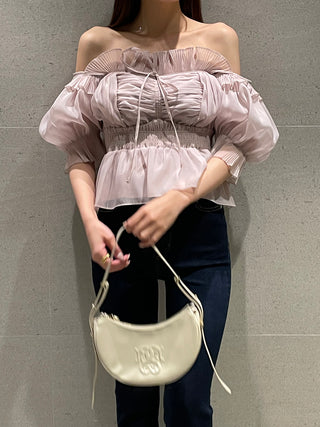 Gathered Ruffle Off-Shoulder Blouse in Light Pink, Premium Fashionable Women's Tops Collection at SNIDEL USA.