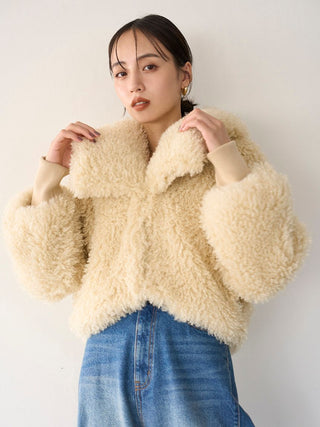 Trendy Faux Fur Cropped Jacket in Yellow, Premium Women's Outwear at SNIDEL USA