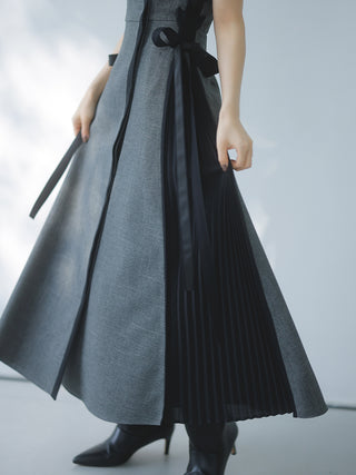 Side Pleated Sleeveless Maxi Dress  with Sailor Collar in Black, Luxury Women's Dresses at SNIDEL USA