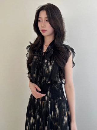 Sustainable Ribbed Waist Pleated Dress