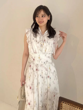 Sustainable Ribbed Waist Pleated Dress