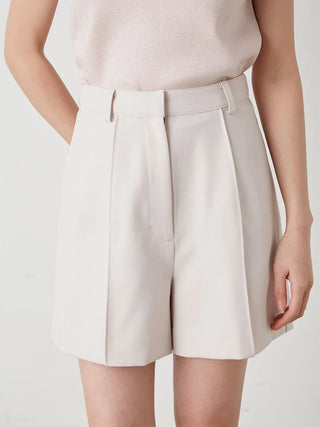 High-Waisted Tailored Shorts in Light Beige at Premium Fashionable Women's Pants at SNIDEL USA