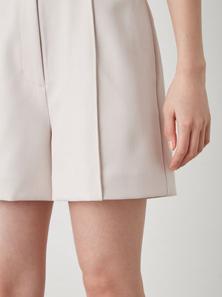 High-Waisted Tailored Shorts in Light Beige at Premium Fashionable Women's Pants at SNIDEL USA