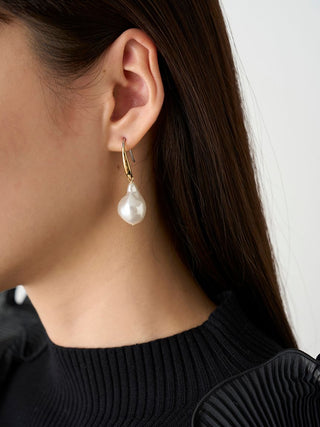 Pearl Variegated Earrings in style B, Premium Women's Fashionable Earrings at SNIDEL USA.