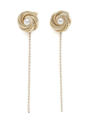 Vintage-Inspired Motif Earrings