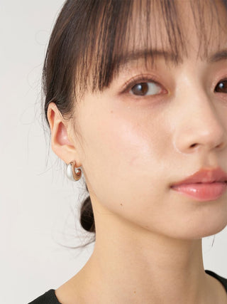 Minimal Metal Stud Earrings
