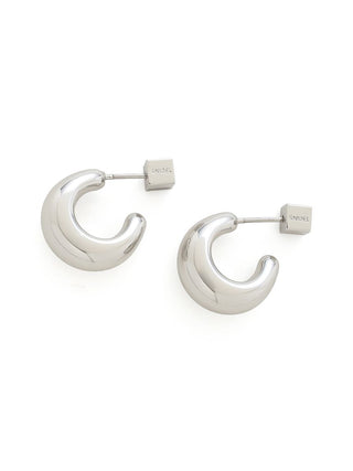 Minimal Metal Stud Earrings