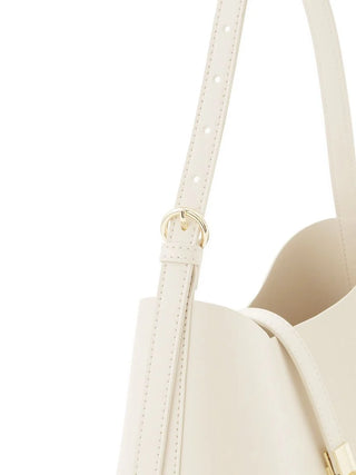 Elegant Structured Shoulder Bag