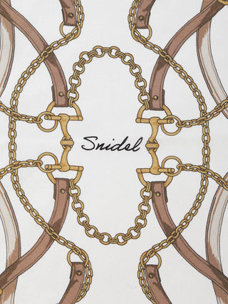 Square Frame Design Scarf