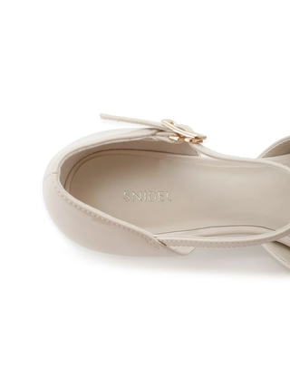 Classic T-Strap Mary Jane Heels in Ivory, Premium Footwear, Shoes & Slippers at SNIDEL USA