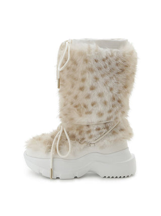 A single mid-calf winter boot with a faux-fur shaft and chunky platform sole, shown from the side on a white background.