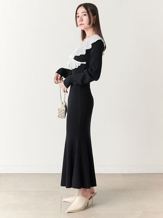 Ribbed Maxi Dress with Contrast Ruffle Collar