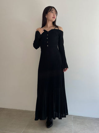 Periwinkle Pleated Maxi Dress with Delicate Straps in black, Luxury Women's Dresses at SNIDEL USA.
