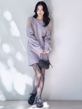 See-through shoulder knit dress