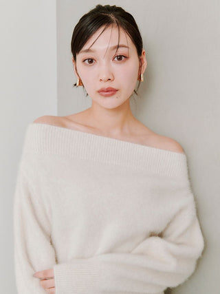 Fox Alpaca Off-Shoulder Pullover