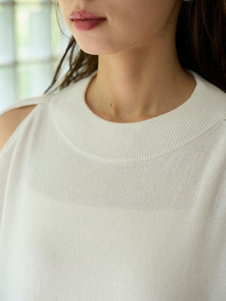 Cold Shoulder Knit Pullover
