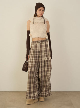 Faux Fur Sleeveless Knit Pullover