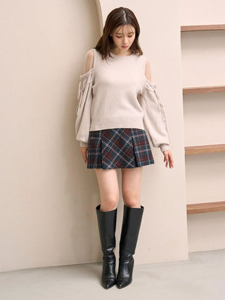 See-through shoulder knit pullover