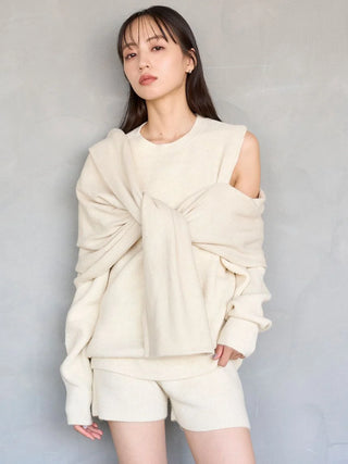 Deformation knit pullover