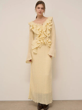 Ruffle design knit pullover