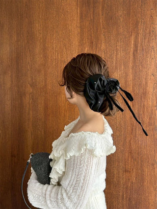 Ruffle design knit pullover