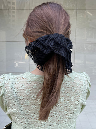 Pleated Lace Scrunchie in black, Premium Women's Hair Accessories at SNIDEL USA