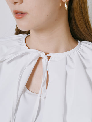 Decollete Open Blouse in white, Premium Fashionable Women's Tops Collection at SNIDEL USA