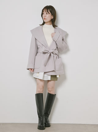 SNIDEL USA has released its iconic Hooded River Short Coat in soft Pastel colors that adds to your feminine charm. 