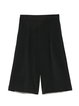  Tuck Slim High Waist Knee Length Shorts in Black, Knit Flared Pants Premium Fashionable Women's Pants at SNIDEL USA