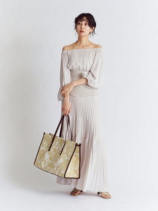 Jacquard Tote Bag in light beige, Luxury Collection of Fashionable & Trendy Women's Bags at SNIDEL USA