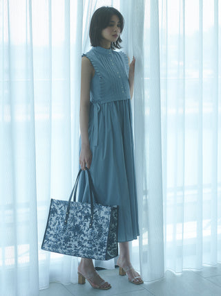 Jacquard Tote Bag in light blue, Luxury Collection of Fashionable & Trendy Women's Bags at SNIDEL USA