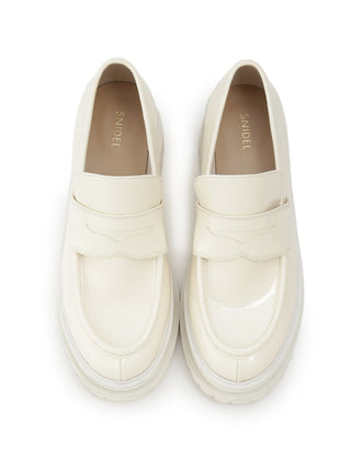 Vibram Chunky Loafers in ivory, Premium Collection of Fashionable & Trendy Women's Shoes, Boots, Loafers, & Sandals at SNIDEL USA